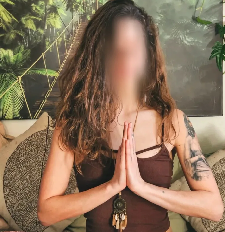 Aada, 31
