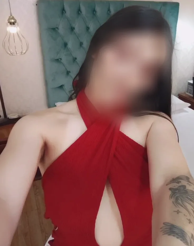 Sanni, 26